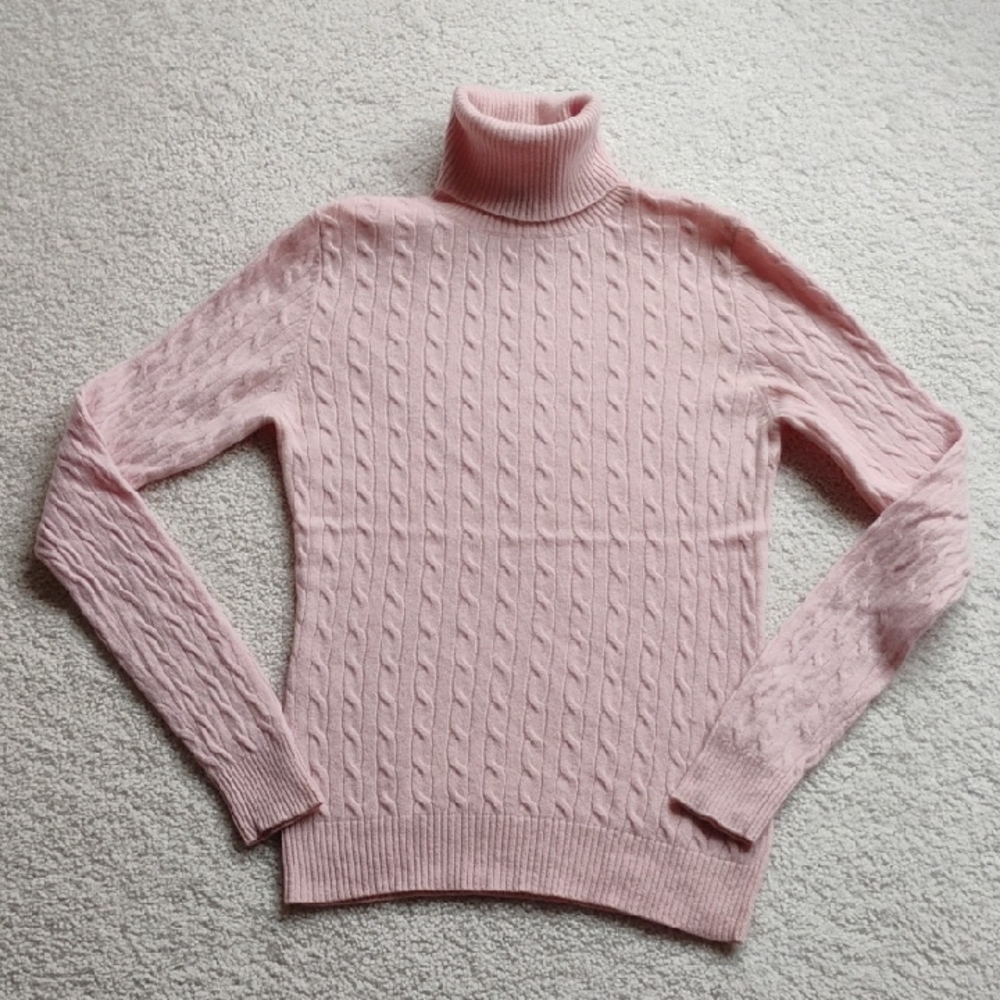 Cashmere size Small Pink Cable Knit Turtleneck Sweater
